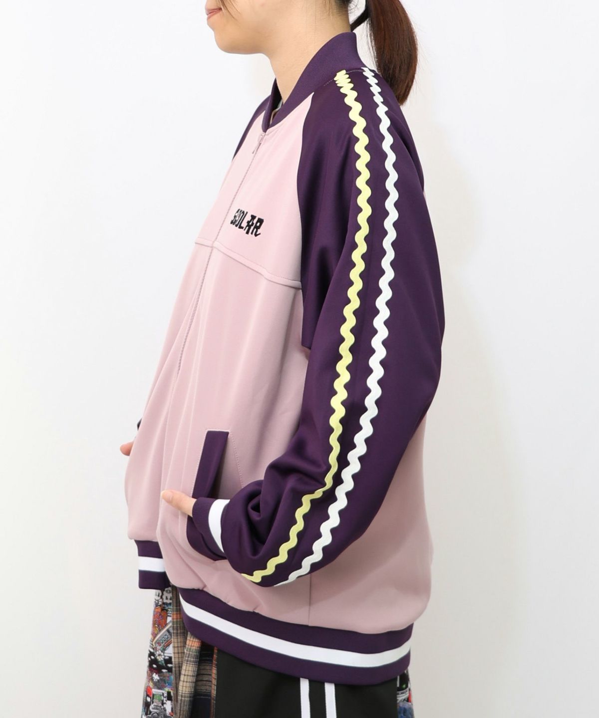 花とスカラー刺繍 ジャージブルゾン-17