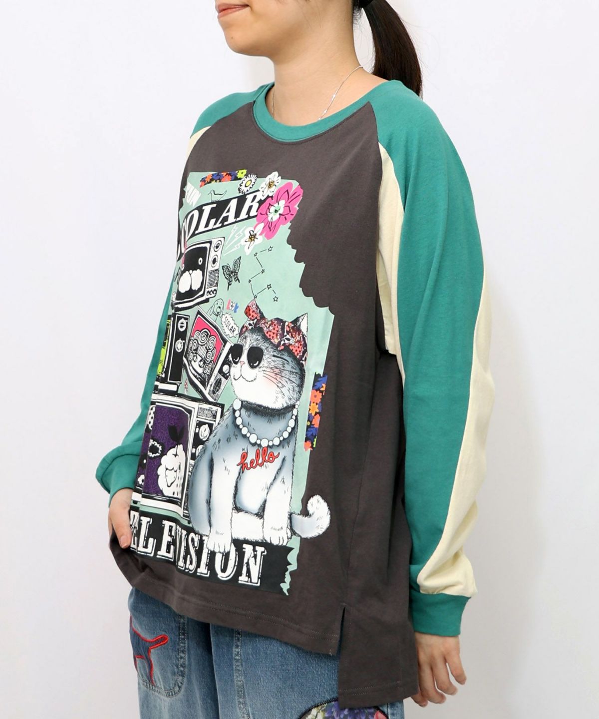 ネコとテレビ柄ロンT-14