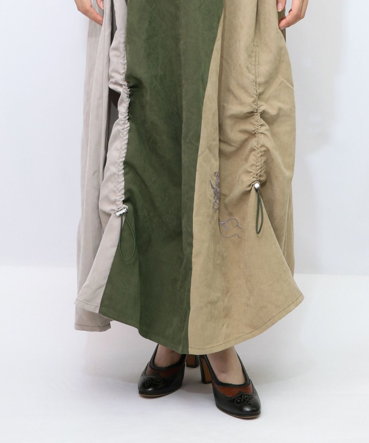 花刺繍バイカラー切替 ドロストスカート-17