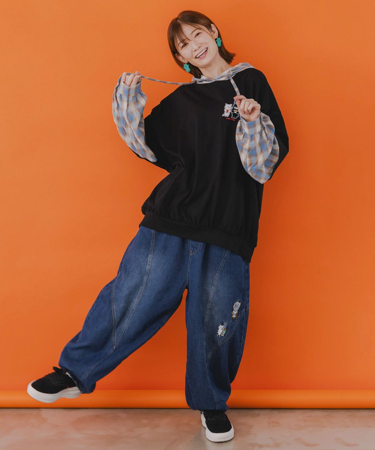 ネコとラビルのチェック柄切替フーデッドプルオーバー-2