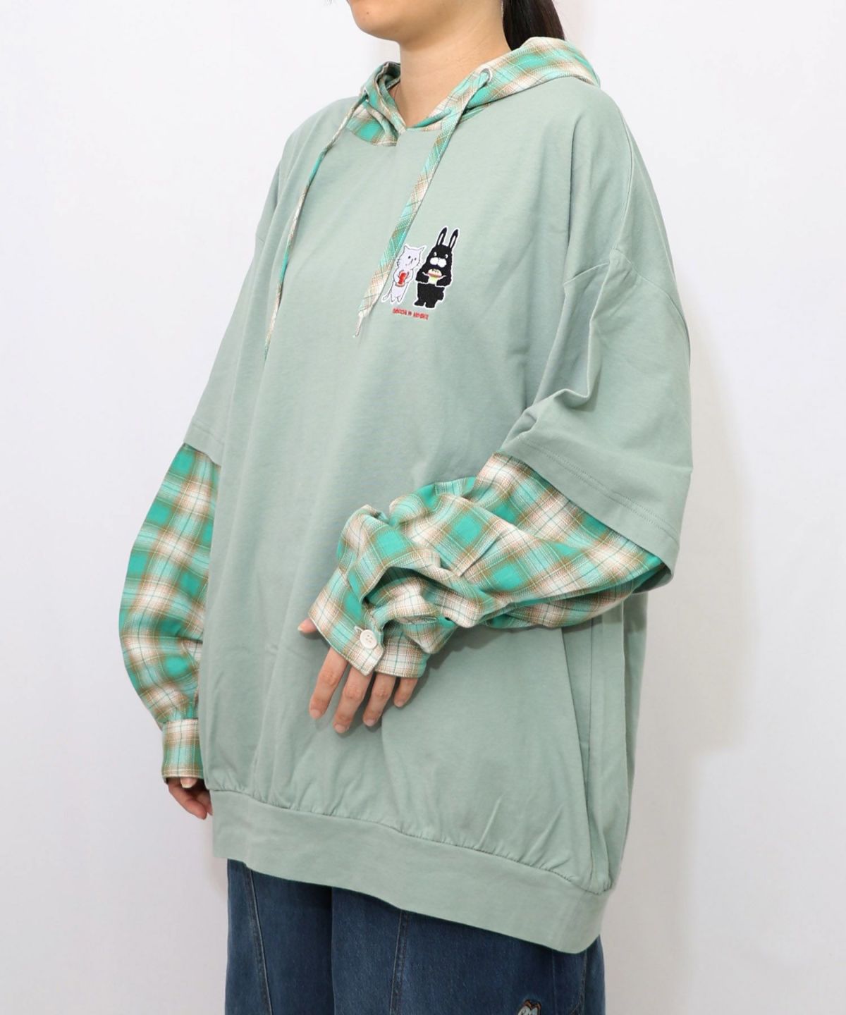 ネコとラビルのチェック柄切替フーデッドプルオーバー-13