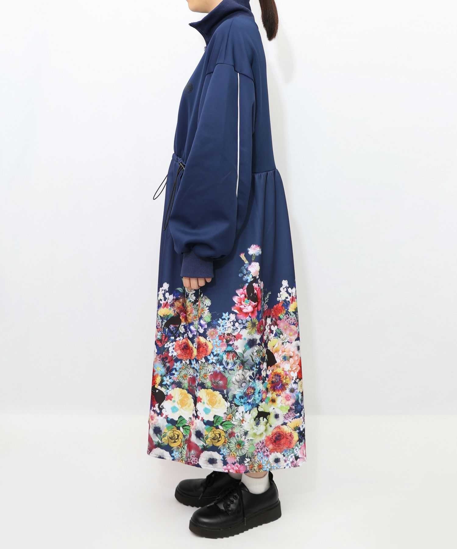花柄に隠れ黒ネコ柄 ハーフジップジャージワンピース-15