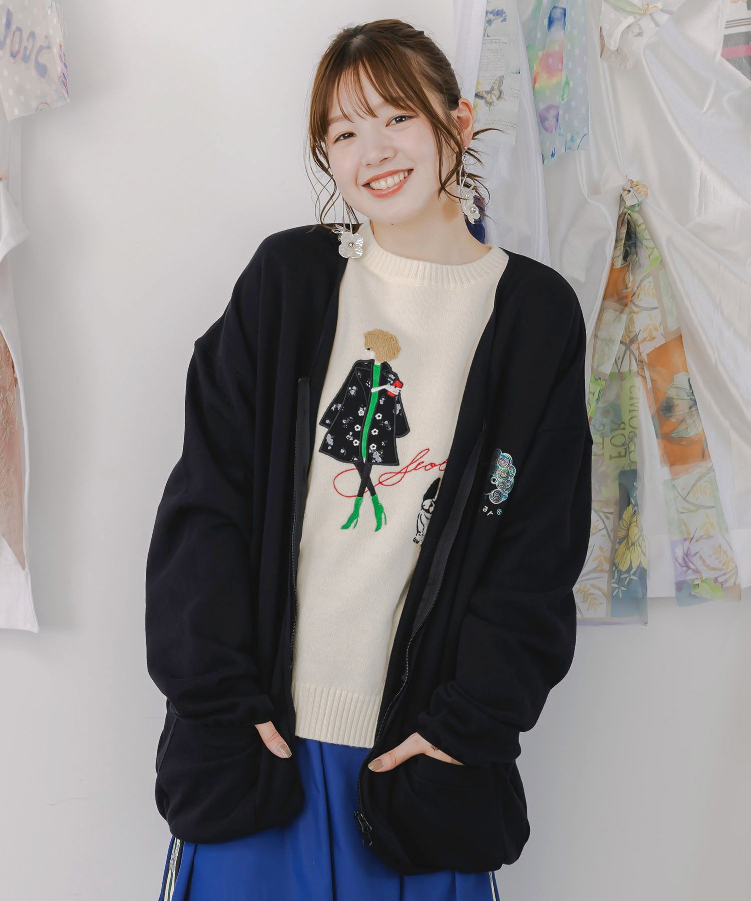 新品未使用☆カーディガン 153661：ミニ裏毛スカ子ロゴ ダブルジップカーディガンの通販-ScoLar