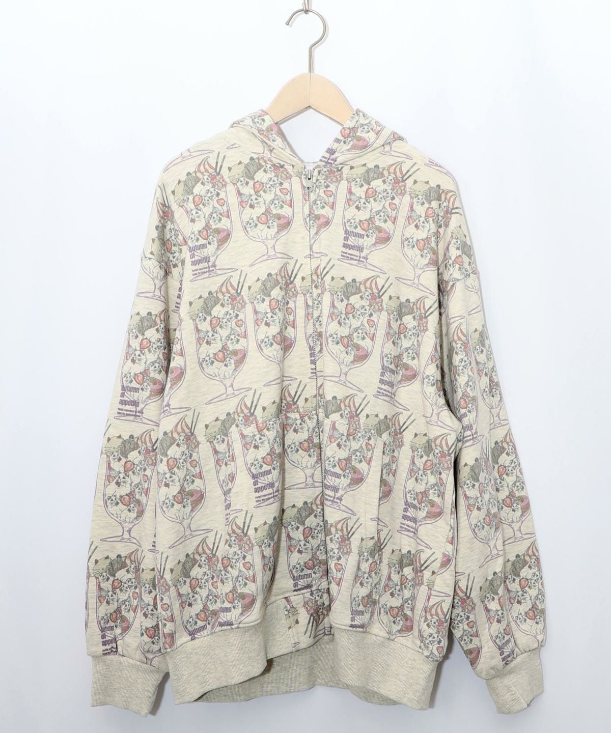 イチゴいっぱいねこパフェパーカー-8