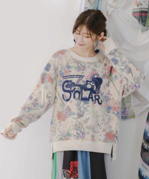 iS ScoLar コラージュ柄 アップリケ レース 長袖 プルオーバー　新品 ScoLar iS イズスカラー レディース コラージュ柄 アップリケ 刺