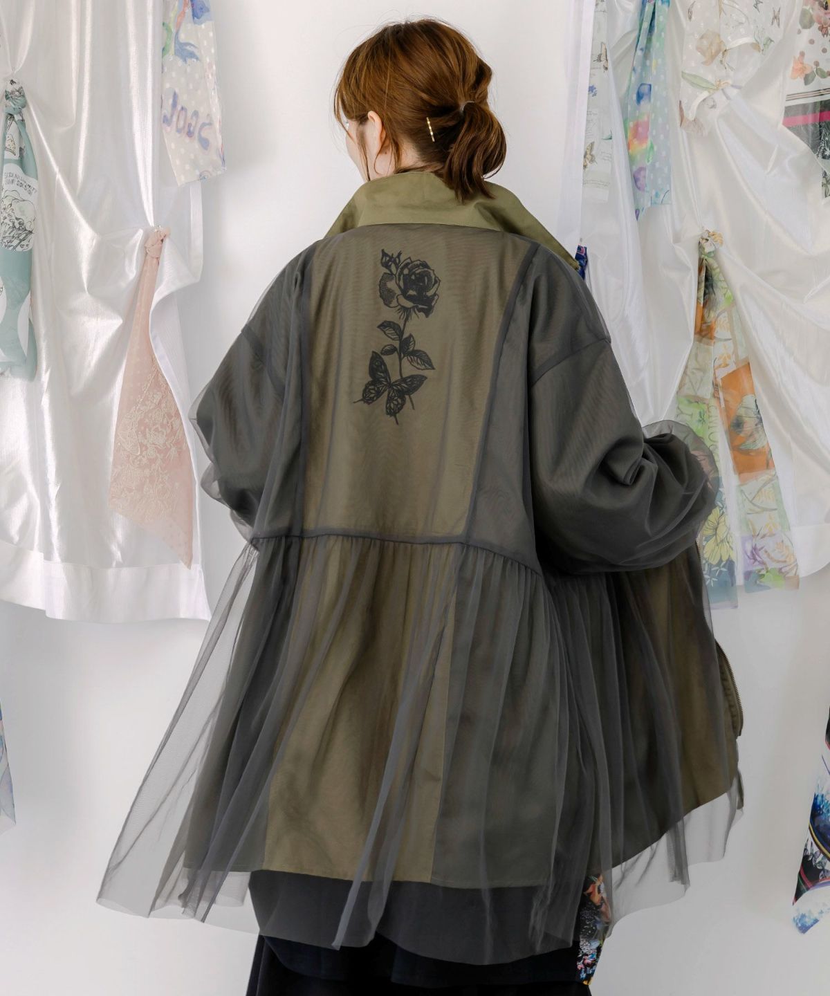 花蝶刺繍チュール重ねロングブルゾン-1