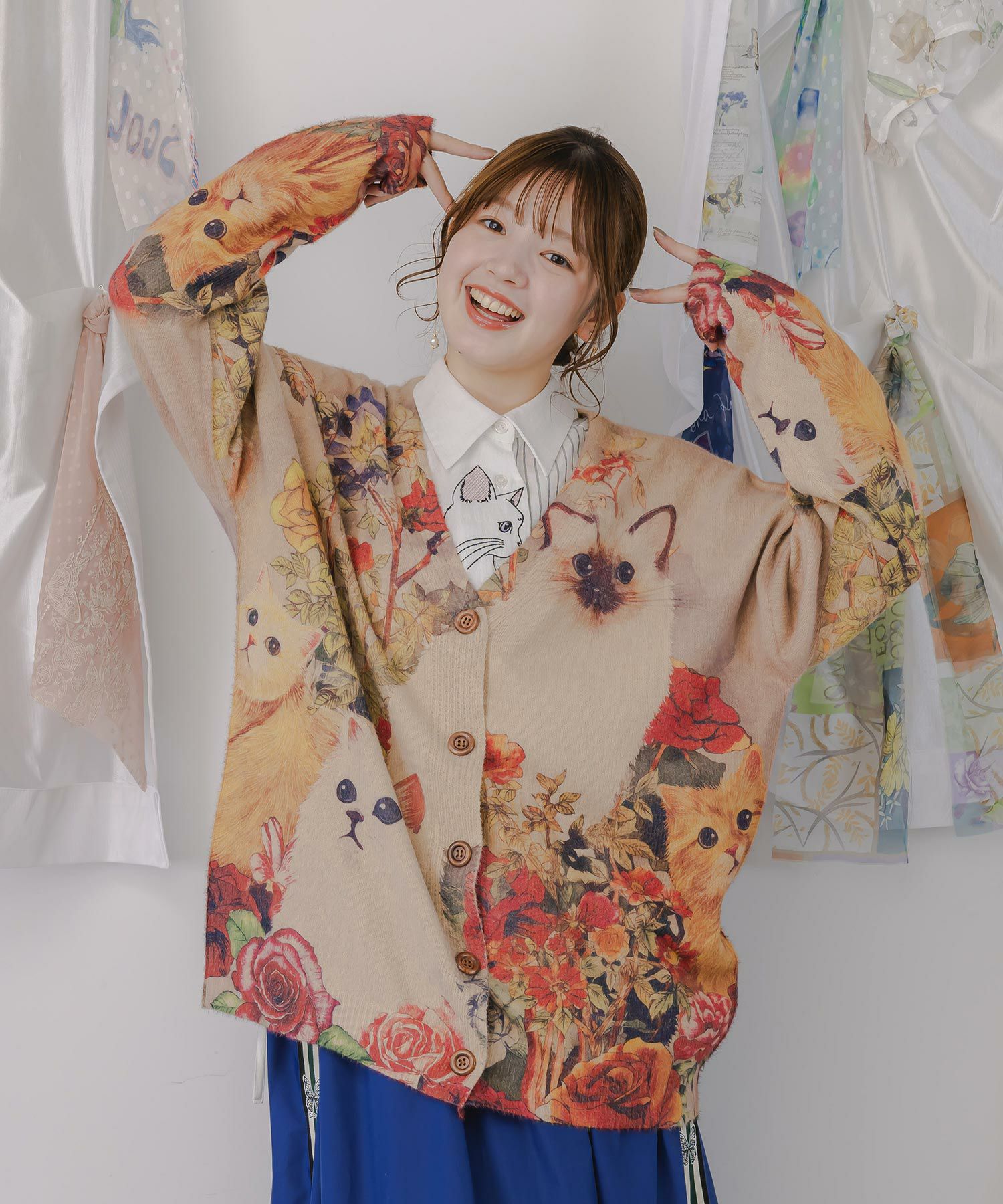 アンティーク風秋色ネコカーディガン-1