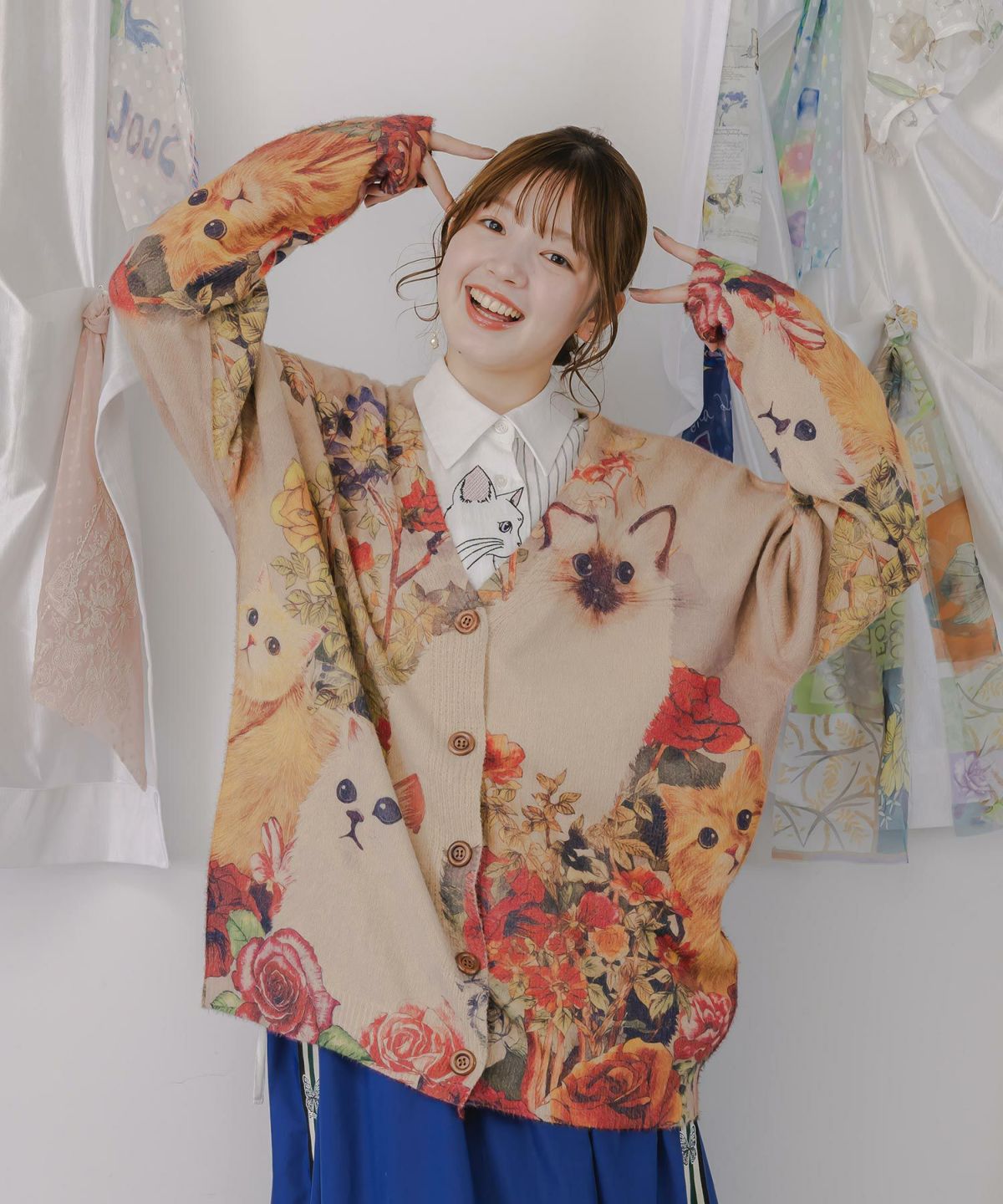 アンティーク風秋色ネコカーディガン-1