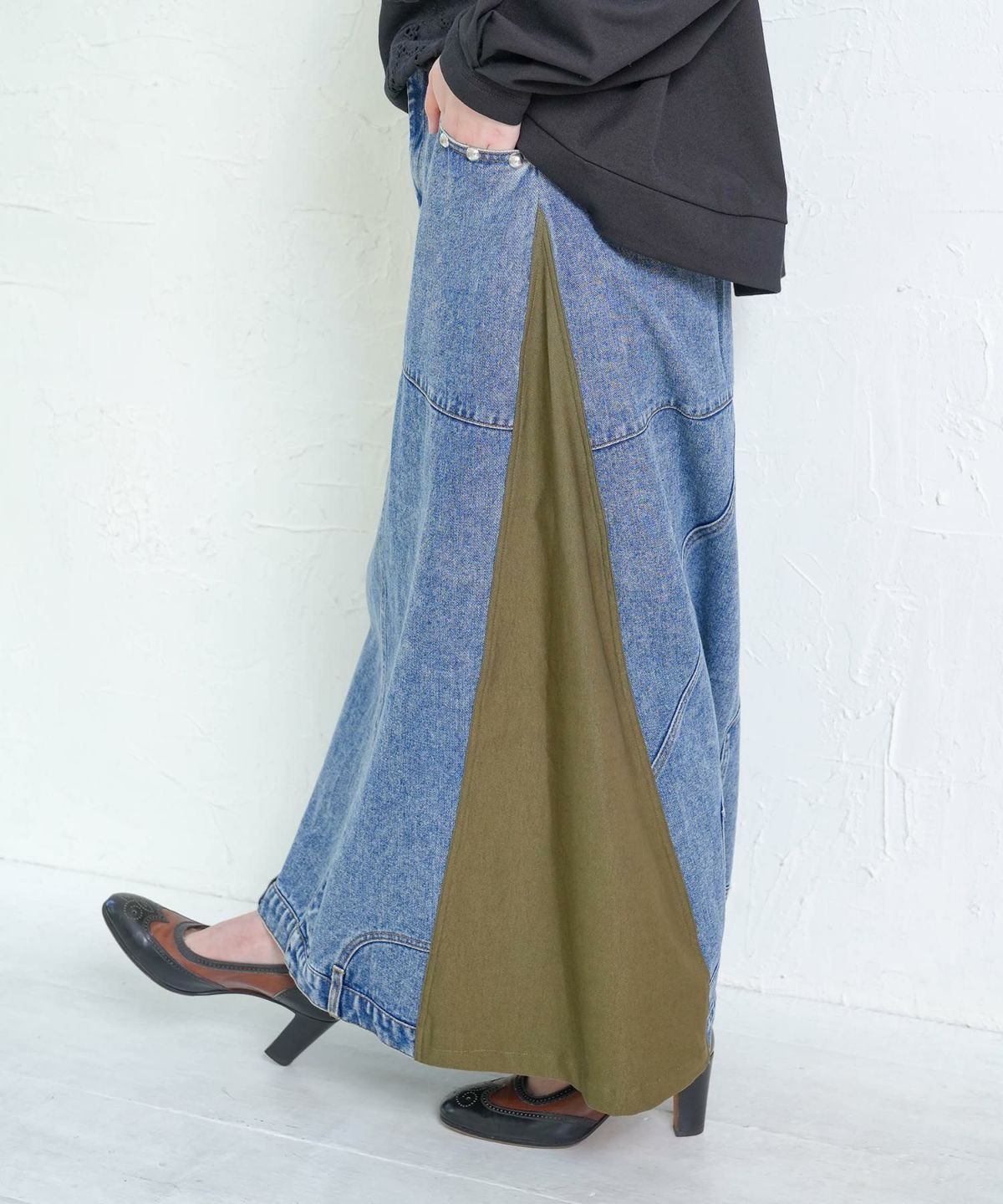 スタッズ付き異素材切替スカート-4