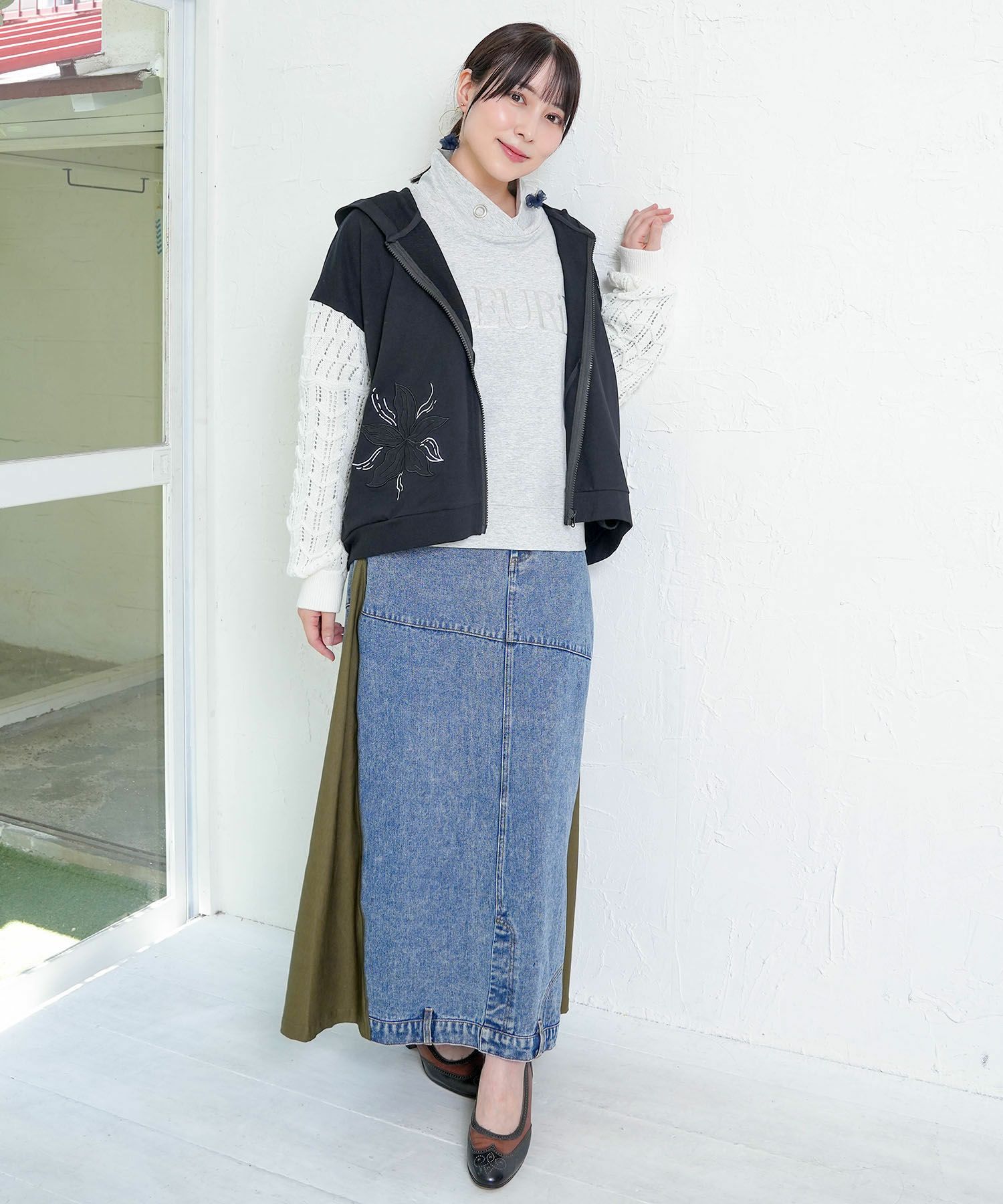 花刺繍アップリケ×ニット切替パーカー-2