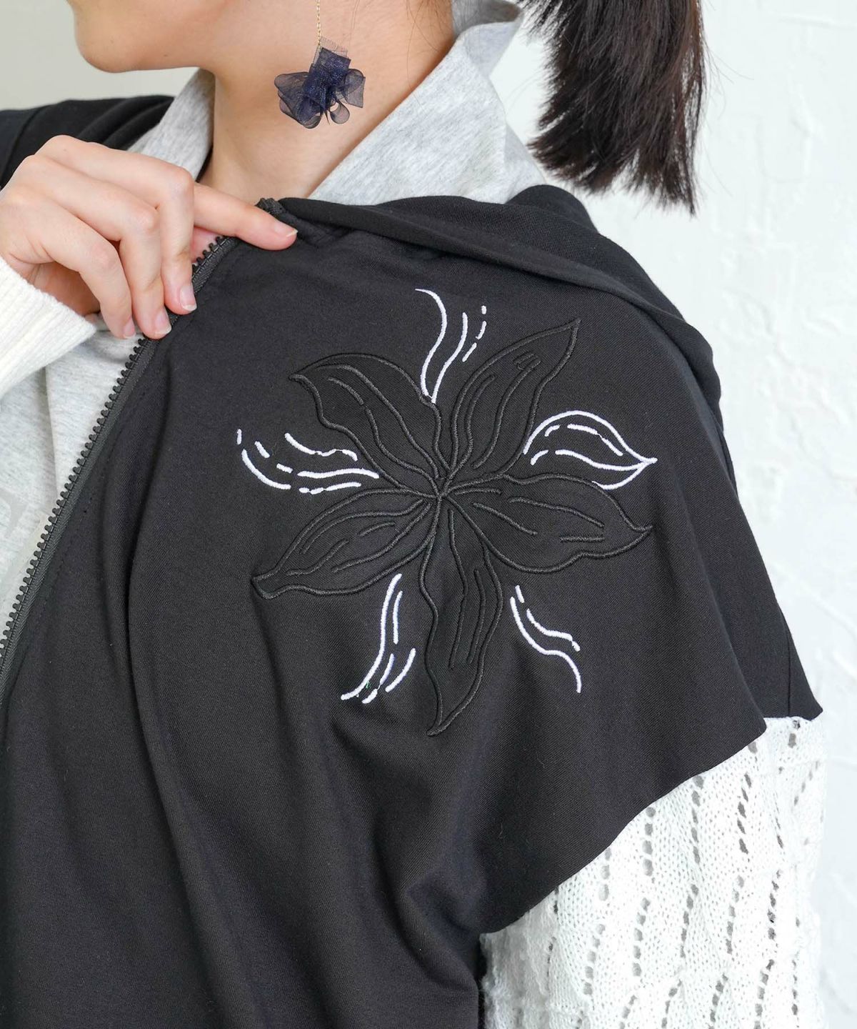 花刺繍アップリケ×ニット切替パーカー-8