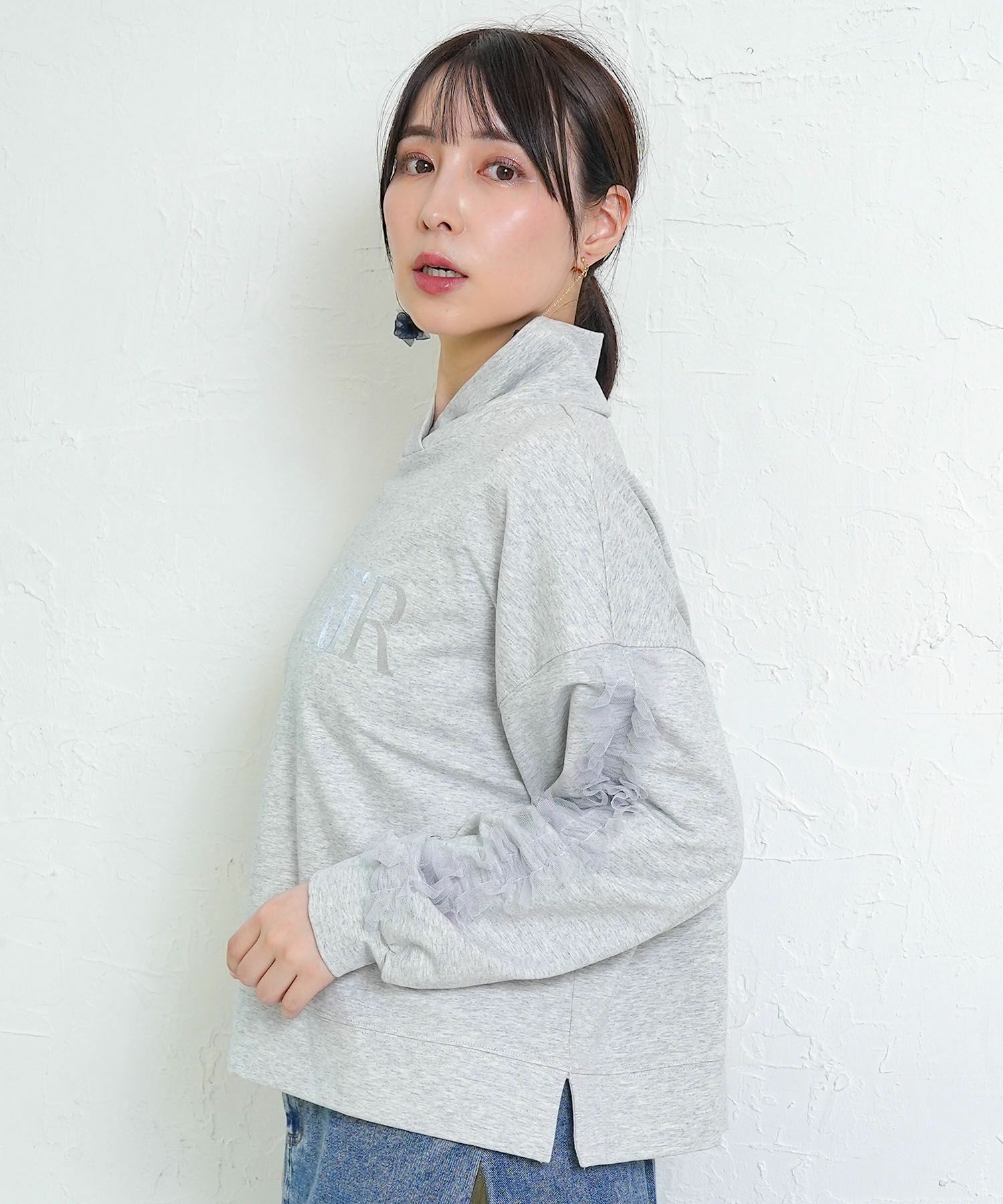 チュールフリル付きフード風プルオーバー-4