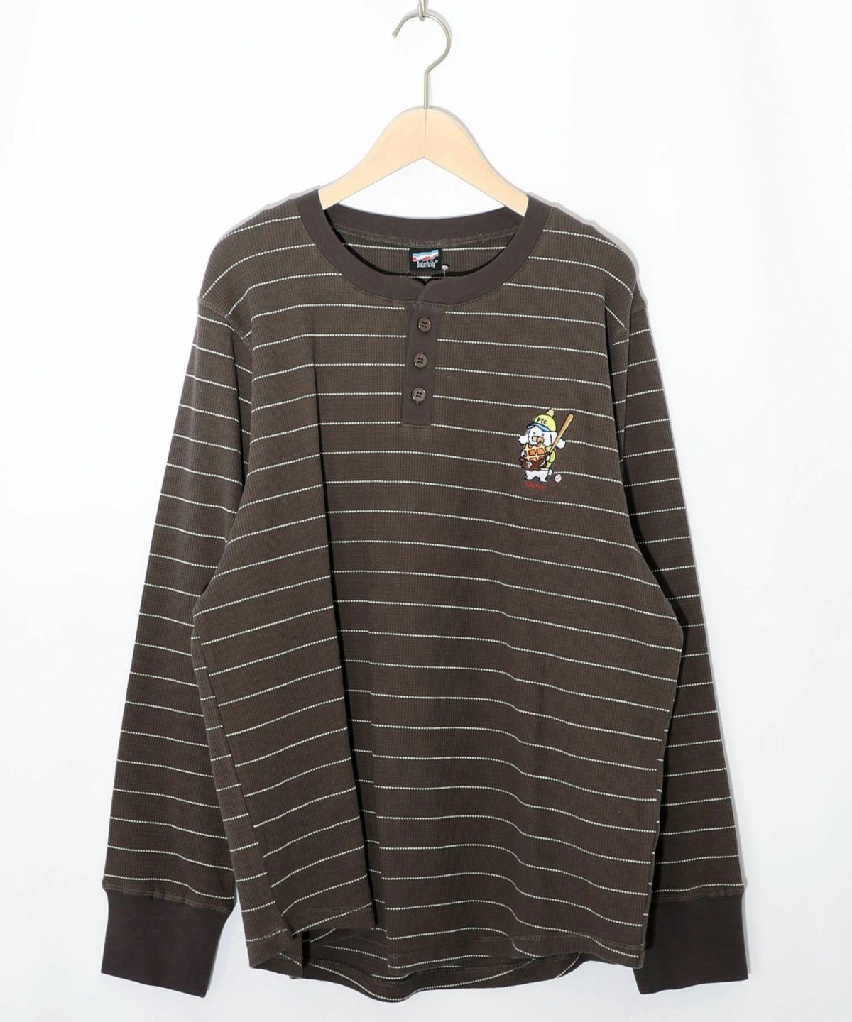 ワッフル頬張り中のシロプーのワッフルロンT-18