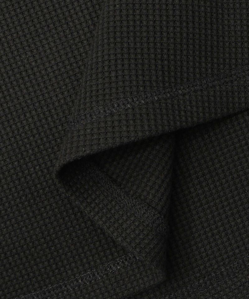 ワッフル頬張り中のシロプーのワッフルロンT-27