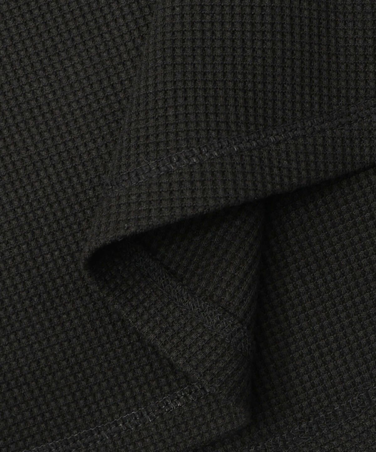 ワッフル頬張り中のシロプーのワッフルロンT-27