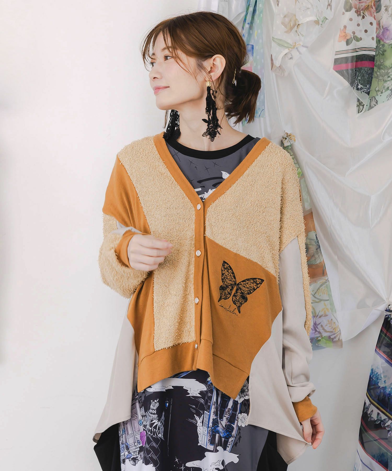 蝶々の異素材切替カーディガン-3