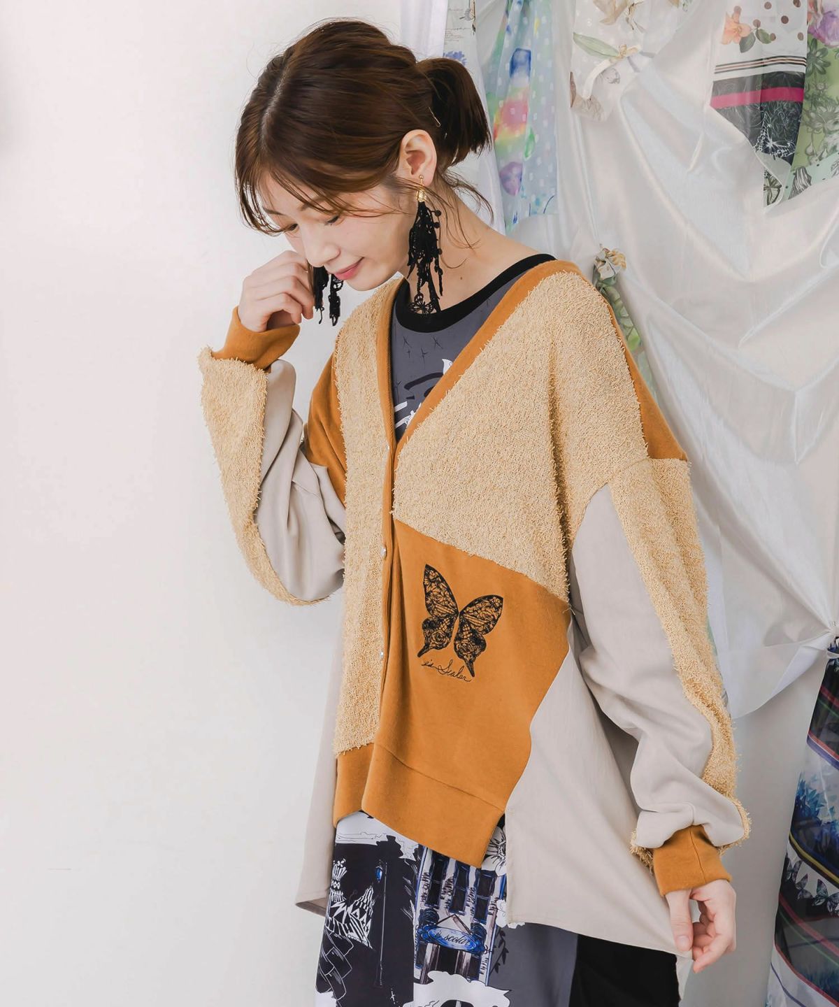 蝶々の異素材切替カーディガン-4