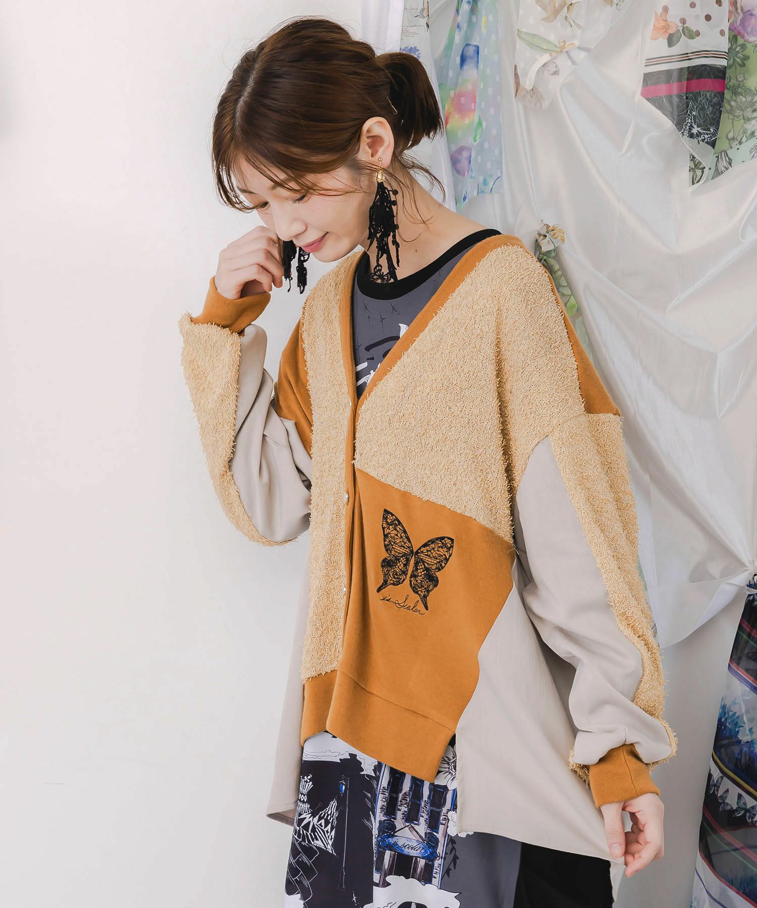 蝶々の異素材切替カーディガン-4