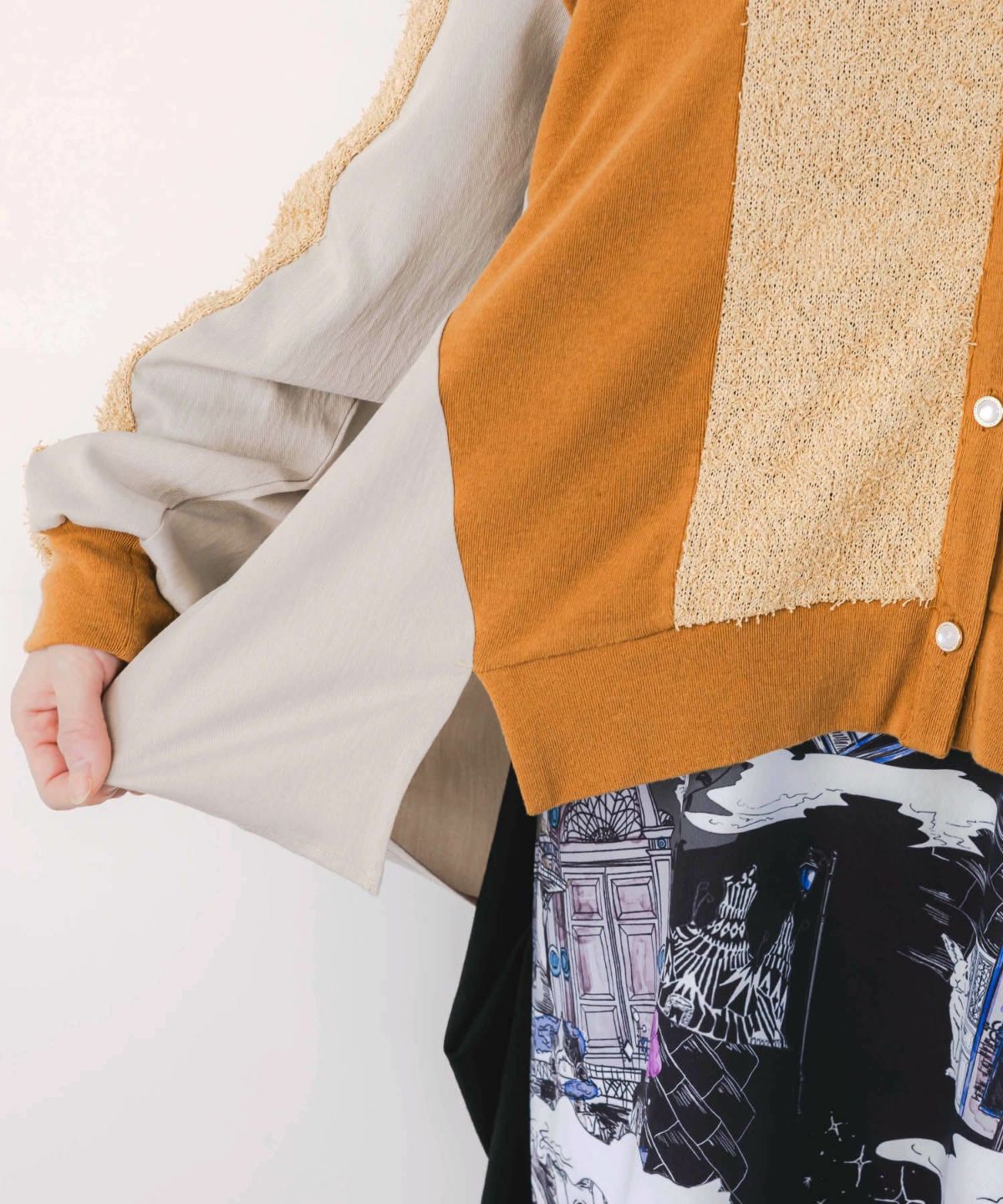 蝶々の異素材切替カーディガン-7