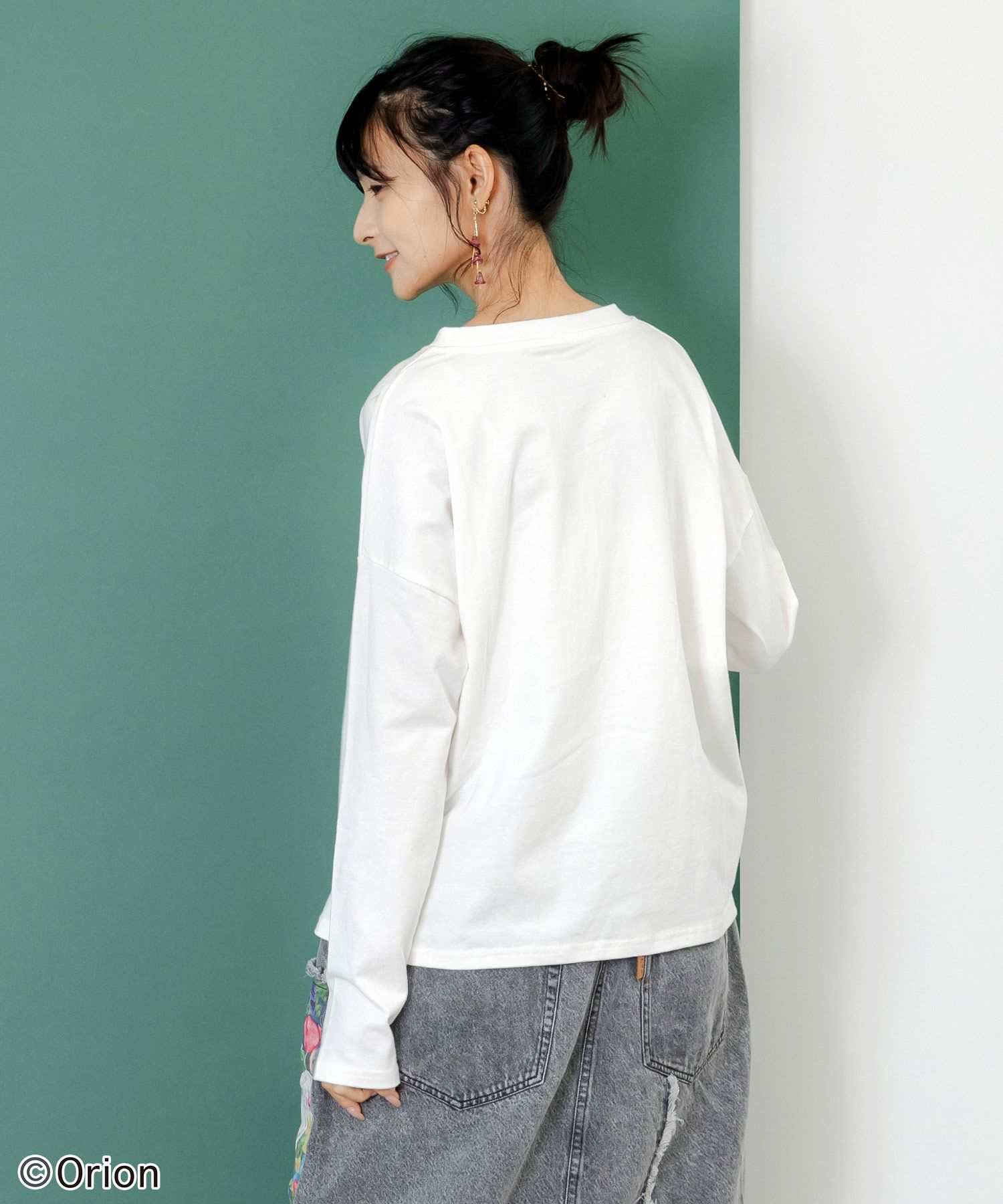 orion×ScoLar　ネコの買い出し日和柄Tシャツ-13