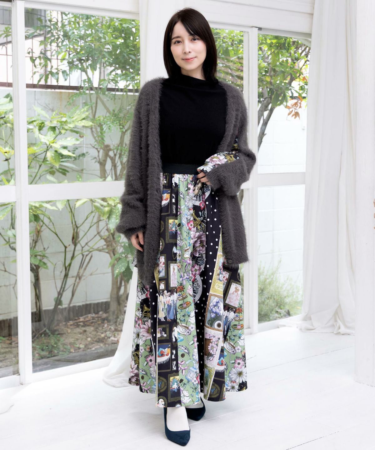 芸術と音楽と花のコラージュ柄フレアスカート-7