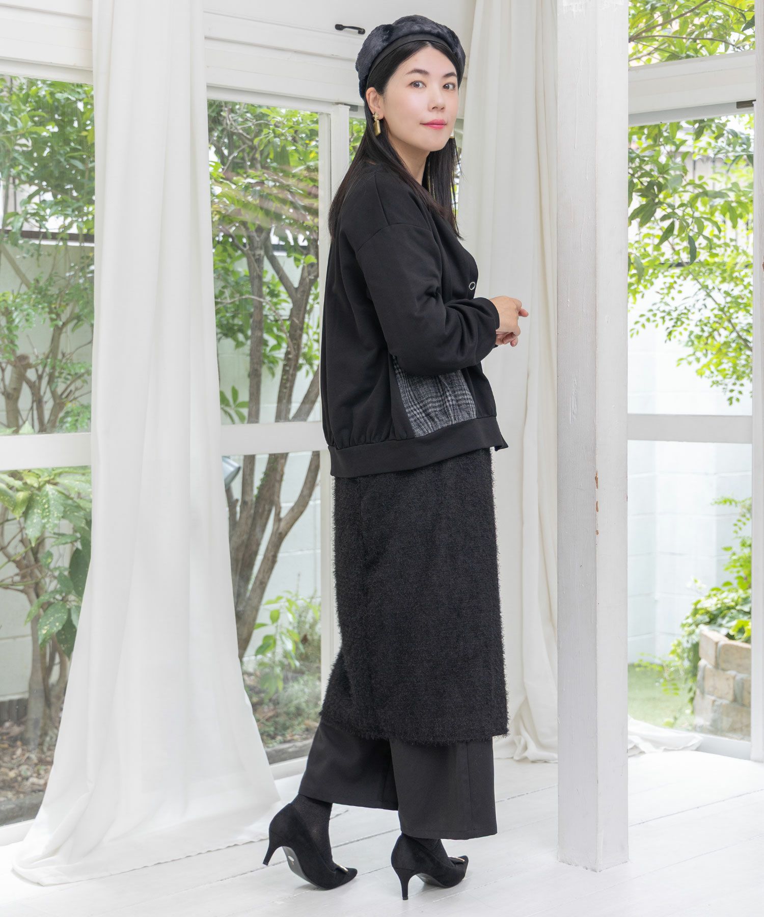 553253：フリンジシフォン巻きスカート付き花刺繍パンツの通販-ScoLar 