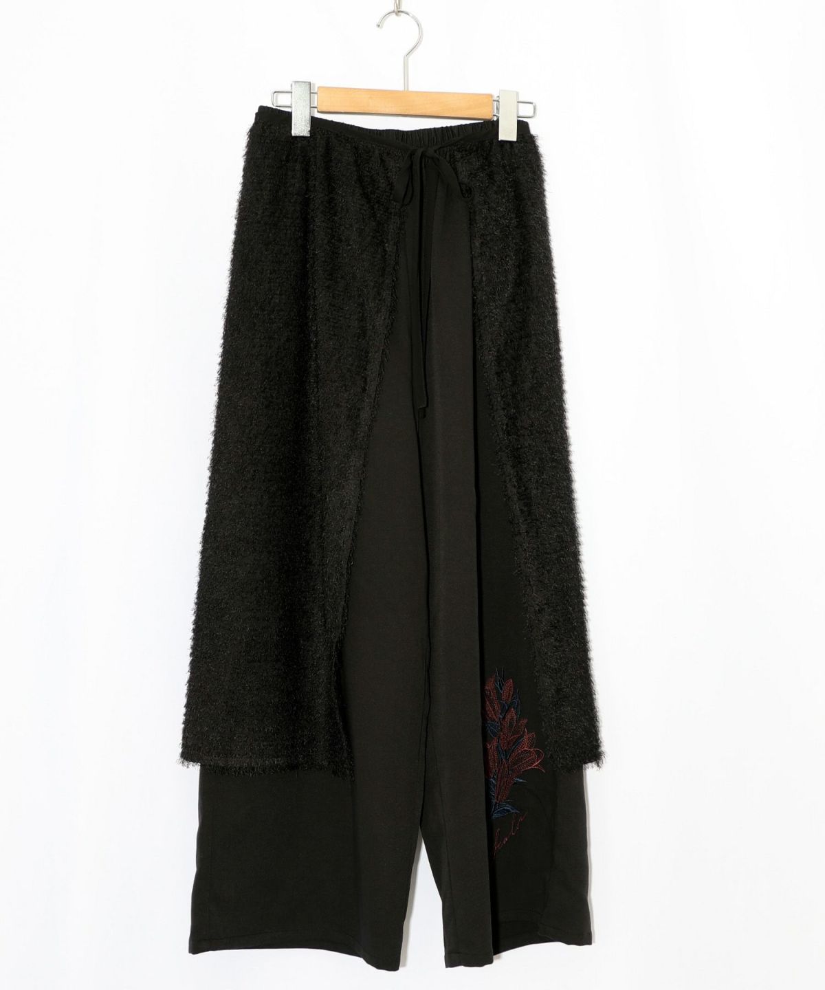 フリンジシフォン巻きスカート付き花刺繍パンツ-13