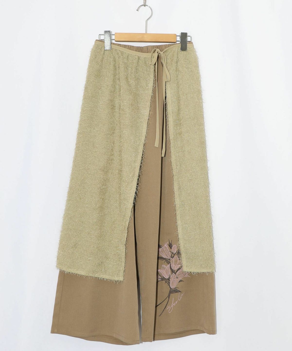 フリンジシフォン巻きスカート付き花刺繍パンツ-15
