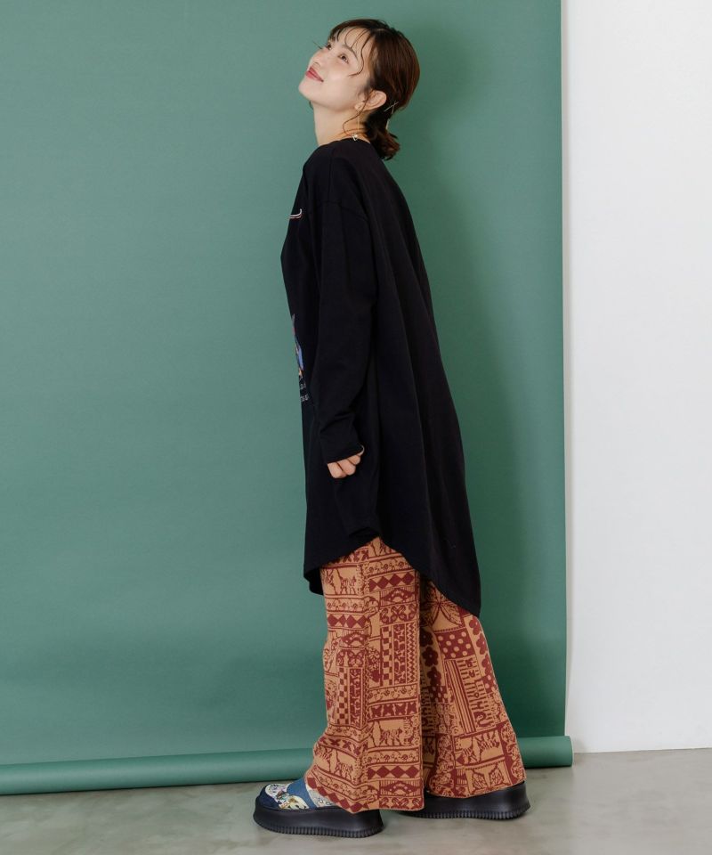 ネコと蝶と植物のエスニック風ニットパンツ-5