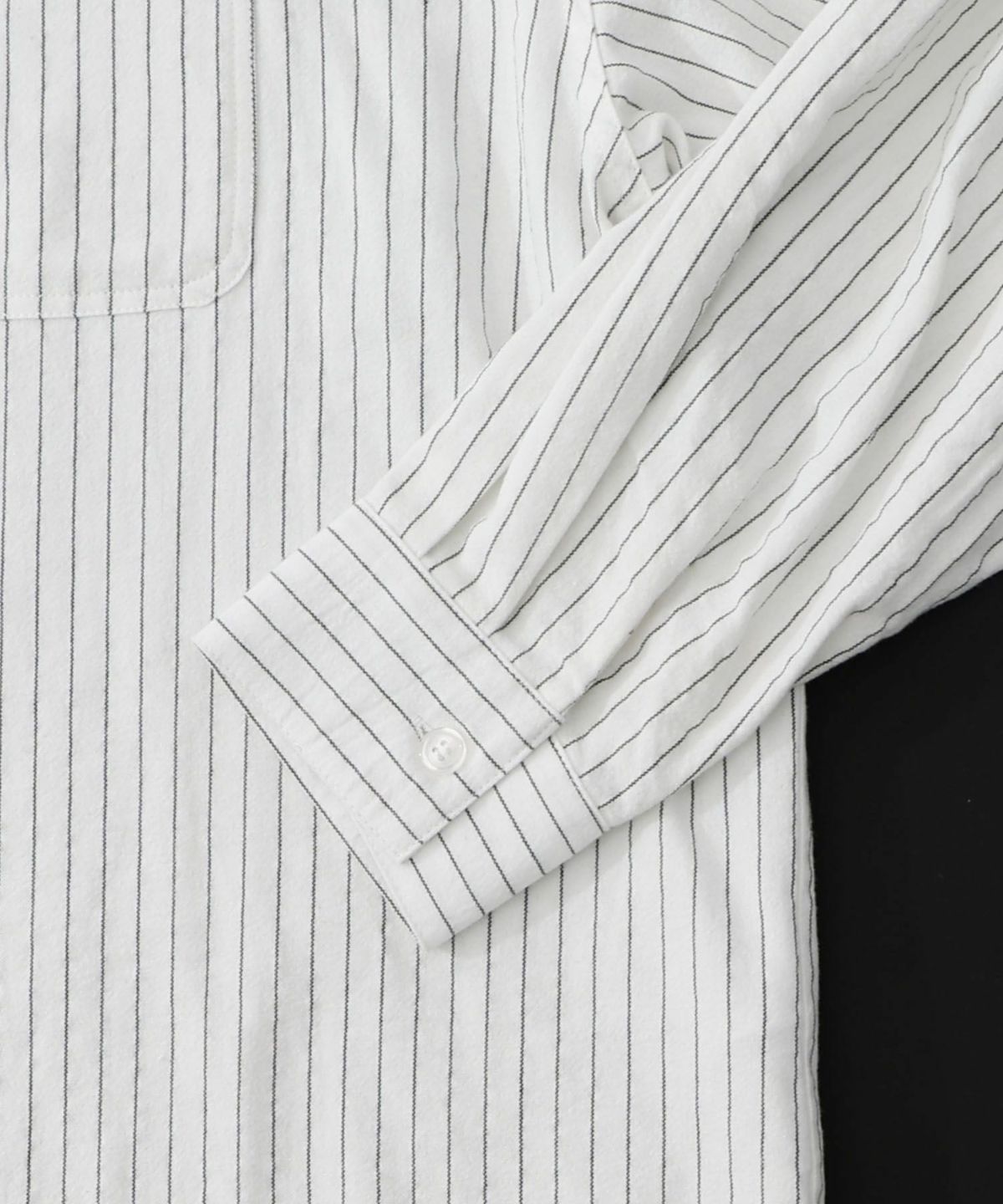 ひょっこりParity刺繍のストライプシャツ-27