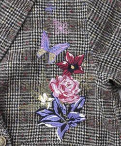 花蝶刺繍のオーバーサイズ チェック柄ジャケット-10