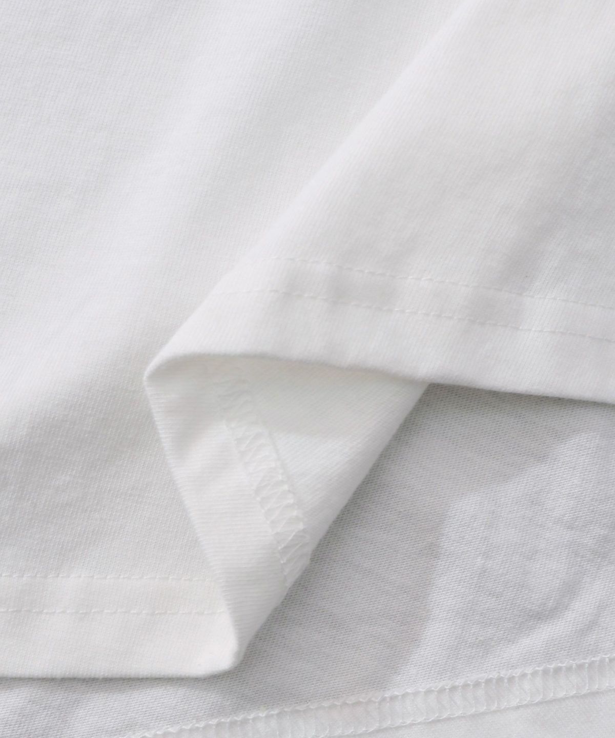 威嚇する人畜無害猫怪獣柄プルオーバー-18