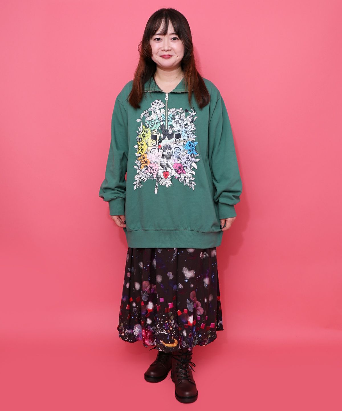 ScoLar 153697：スカラーちゃんと時計と音楽柄裏毛チュニック 153697：スカラーちゃんと時計と音楽柄裏毛チュニックの通販-ScoLar