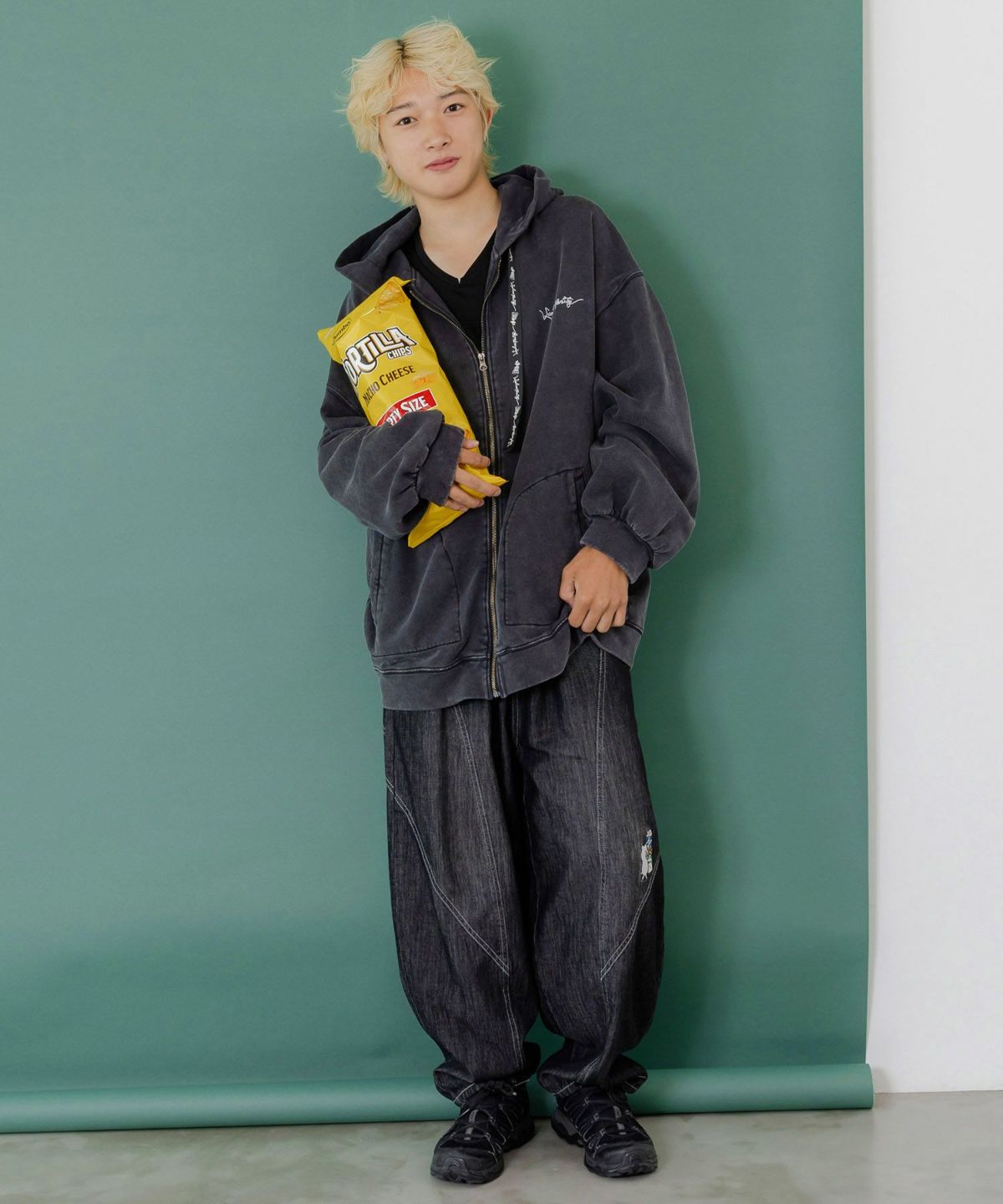 落書き風裏毛スノーウォッシュパーカー-11