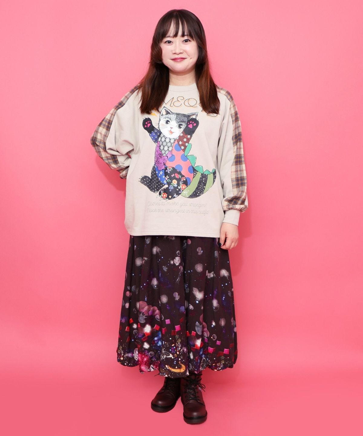 ネコ怪獣とチェック柄 切替裏毛プルオーバー-2