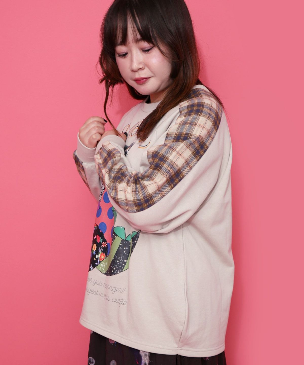 ネコ怪獣とチェック柄 切替裏毛プルオーバー-4