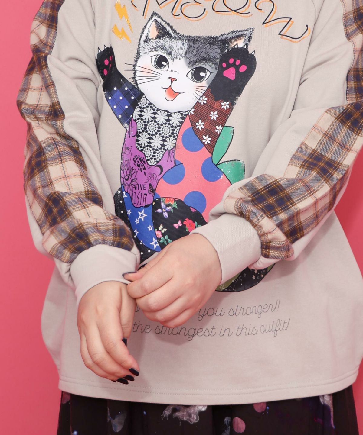 ネコ怪獣とチェック柄 切替裏毛プルオーバー-5