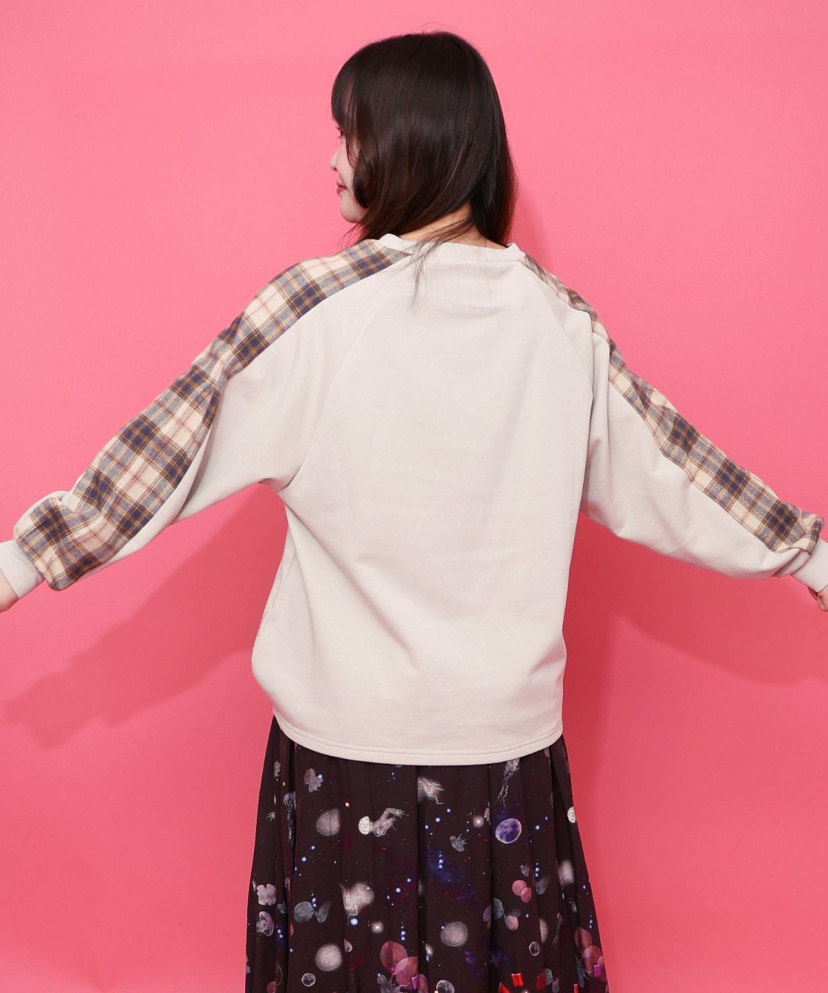 ネコ怪獣とチェック柄 切替裏毛プルオーバー-6