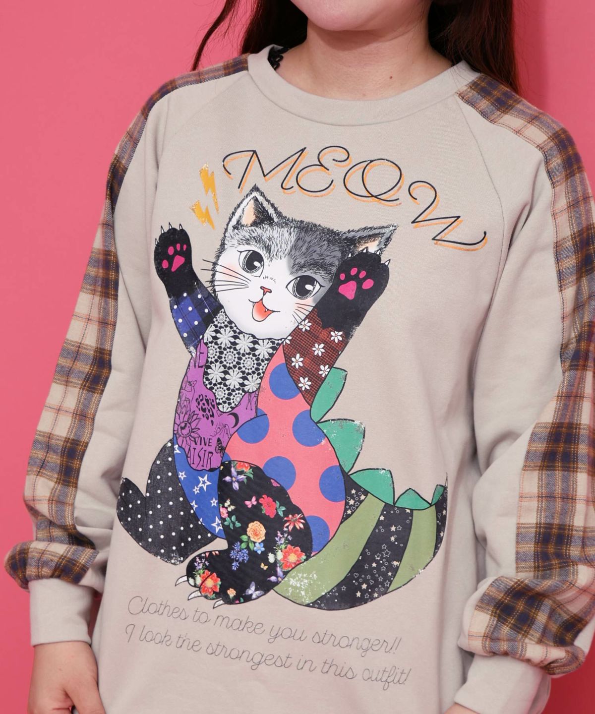 ネコ怪獣とチェック柄 切替裏毛プルオーバー-7