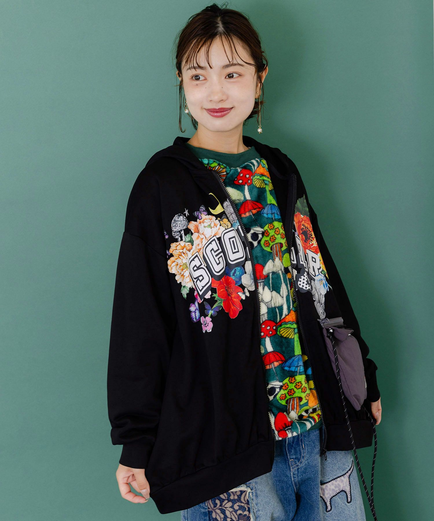 取り外し可能サコッシュ付き 花×ロゴパーカー-4