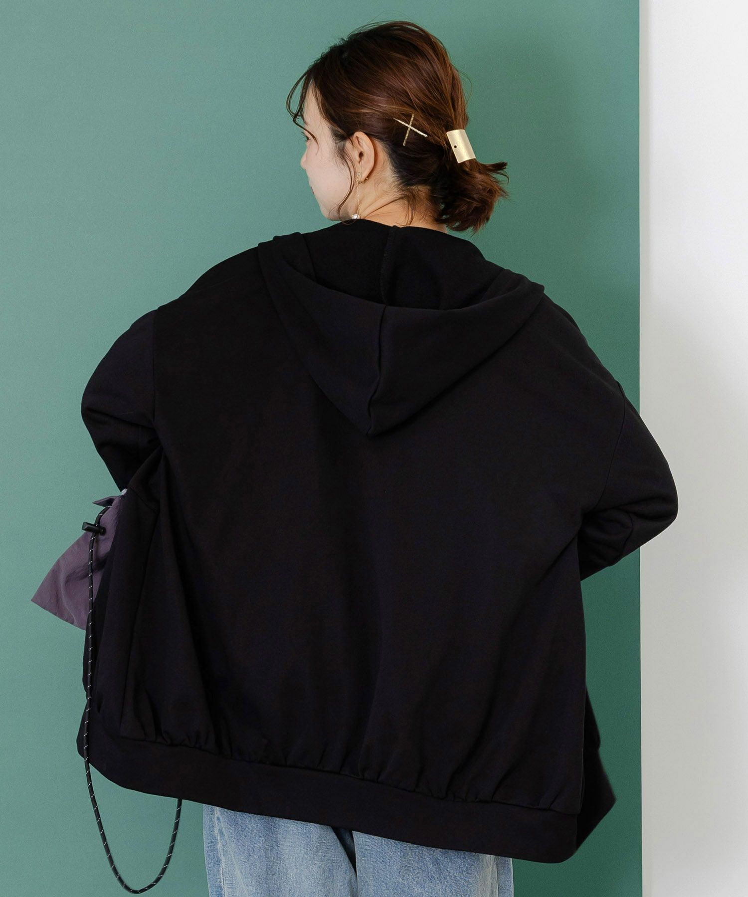 取り外し可能サコッシュ付き 花×ロゴパーカー-5