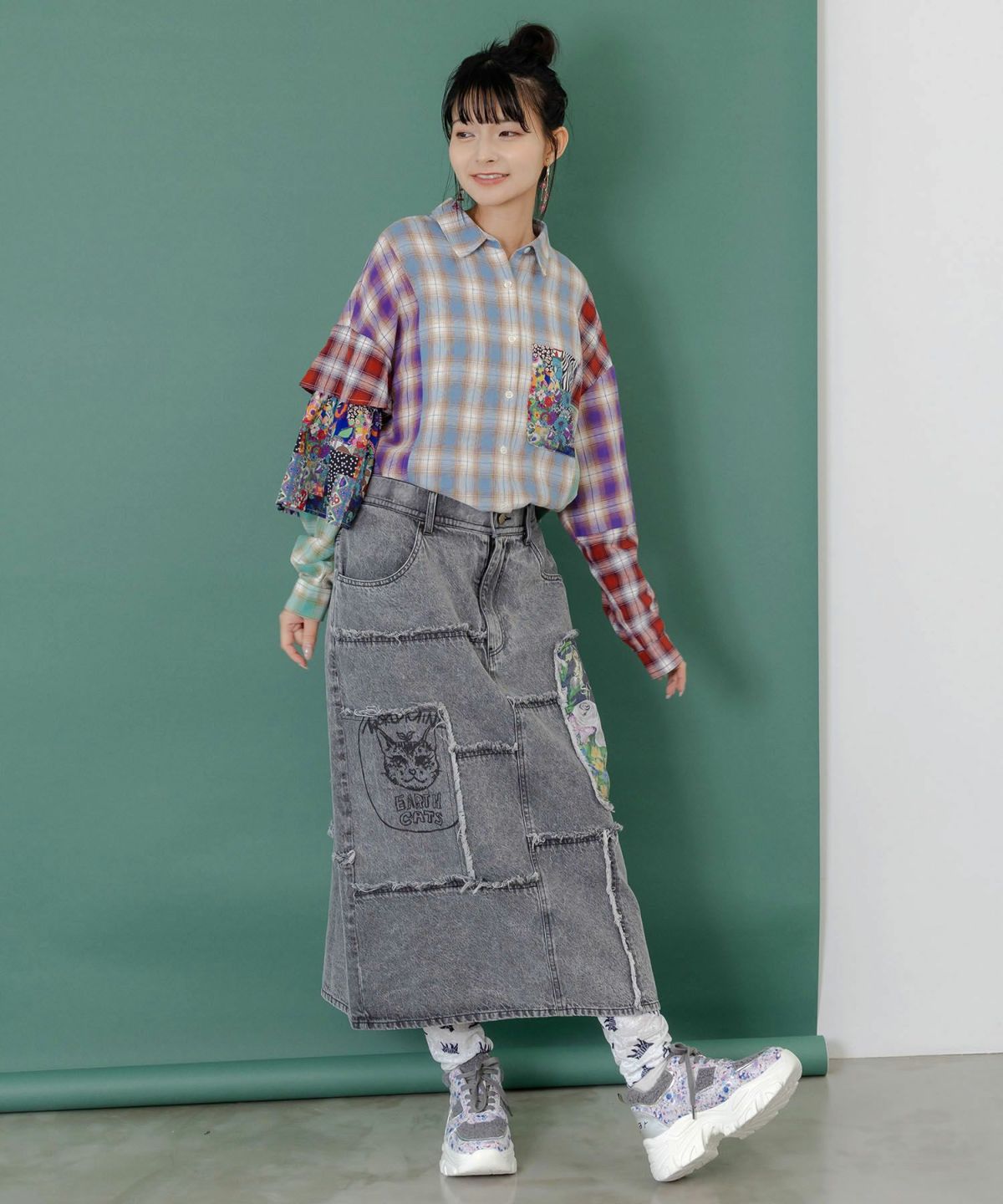 花ネコのアシメフリンジ アップリケデニムスカート-2