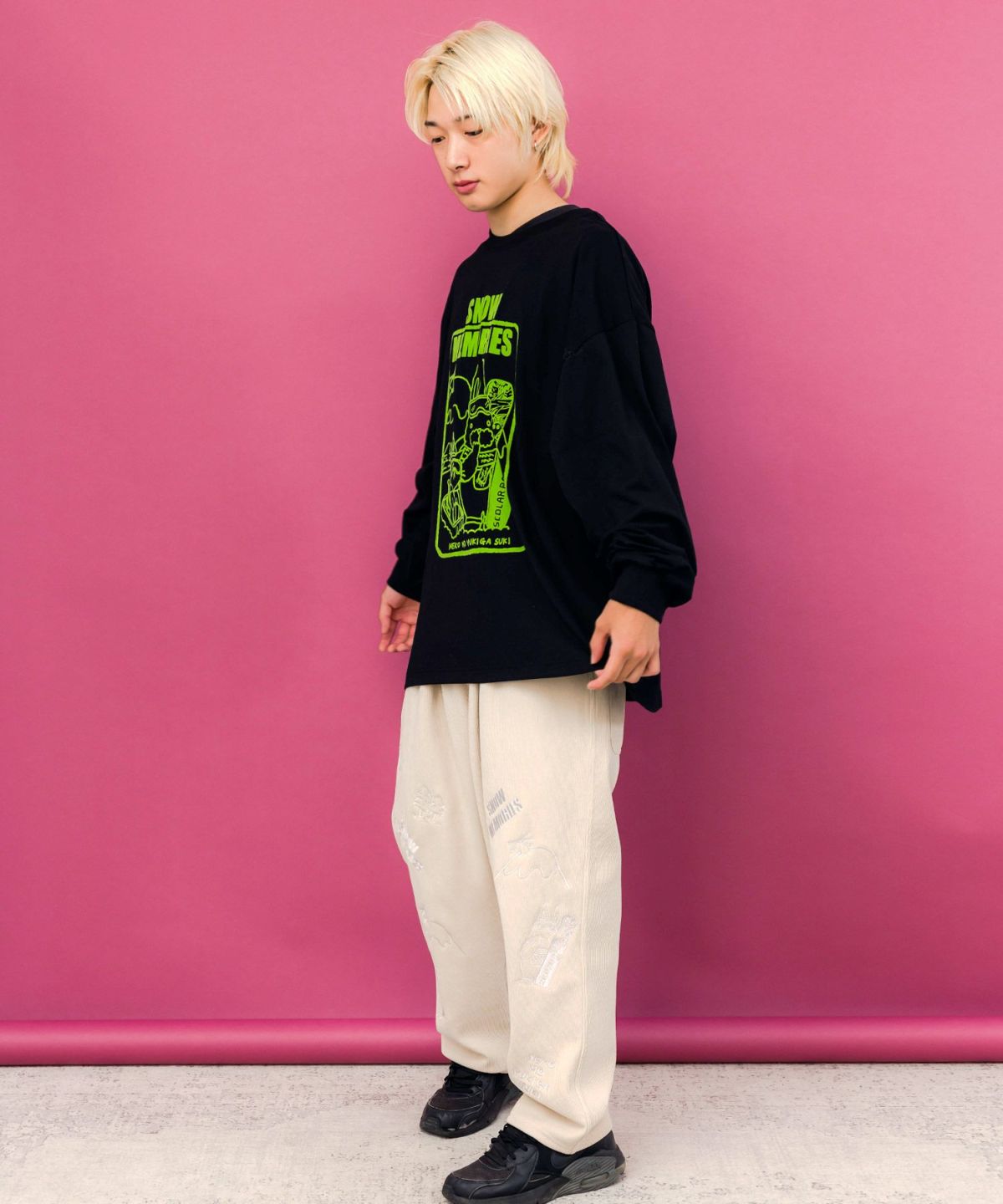 ラビルとネコのスノーメモリープルオーバー-2