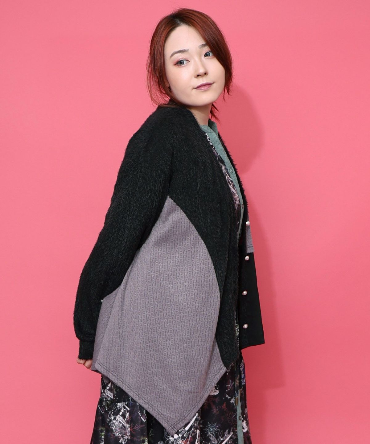 3素材ミックス花×蝶刺繍カーディガン-5