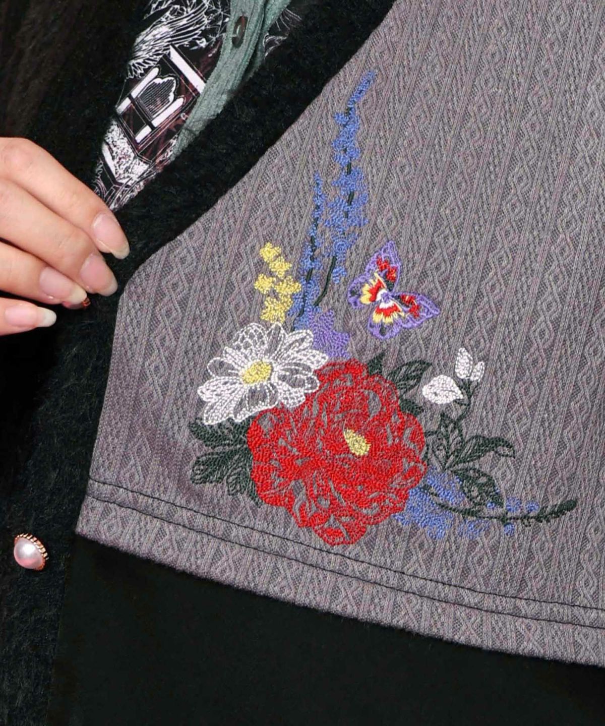 3素材ミックス花×蝶刺繍カーディガン-7