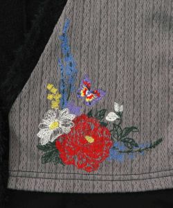 3素材ミックス花×蝶刺繍カーディガン-11