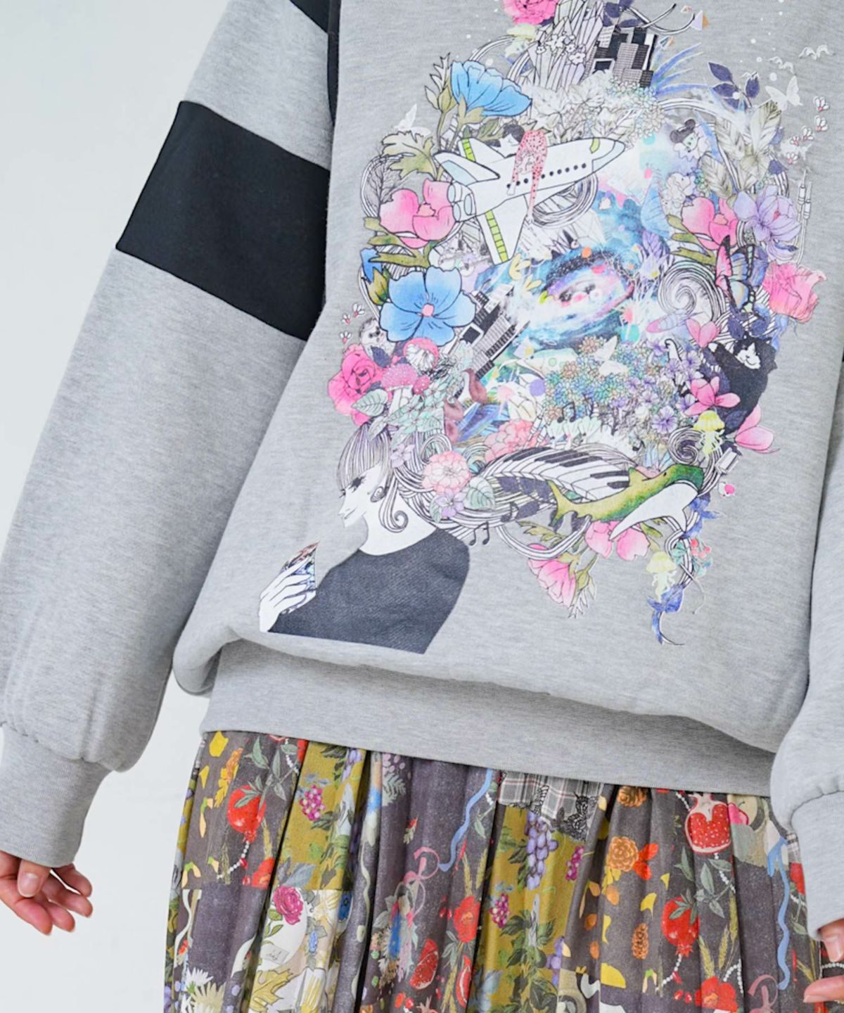 花×宇宙×アート バイカラー裏毛プルオーバー-7
