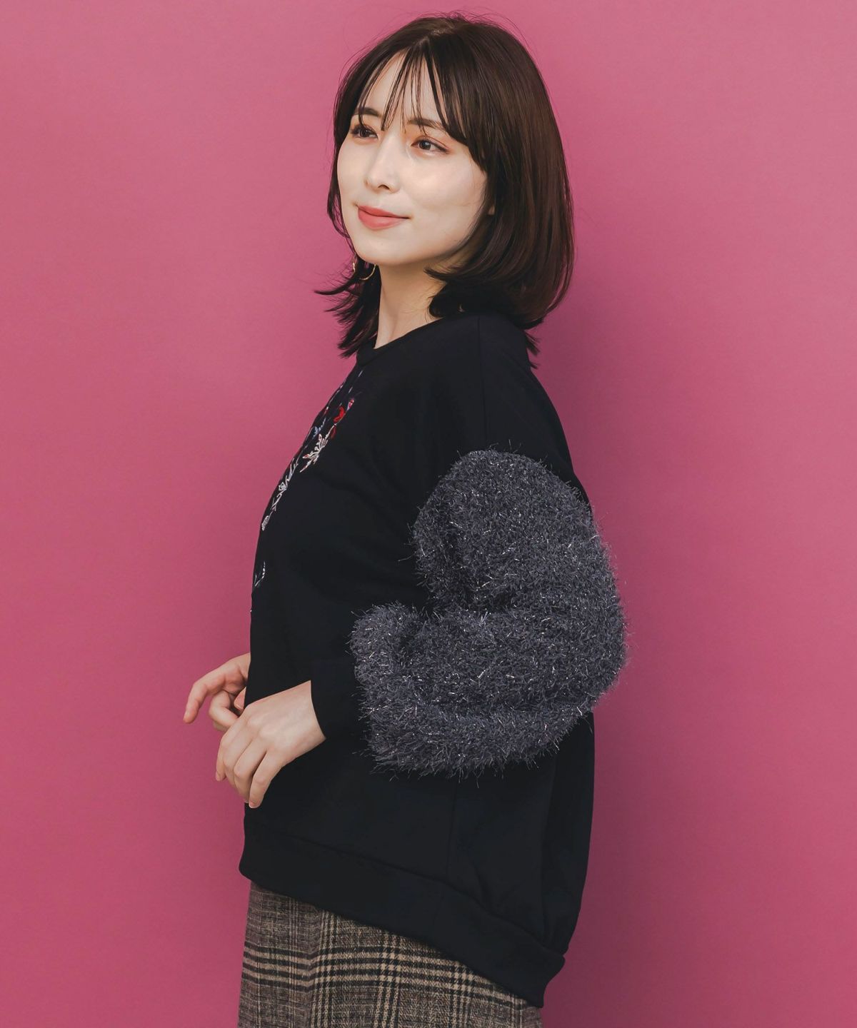 雪の結晶ガーランド刺繍裏毛×ラメフェザーニット-4