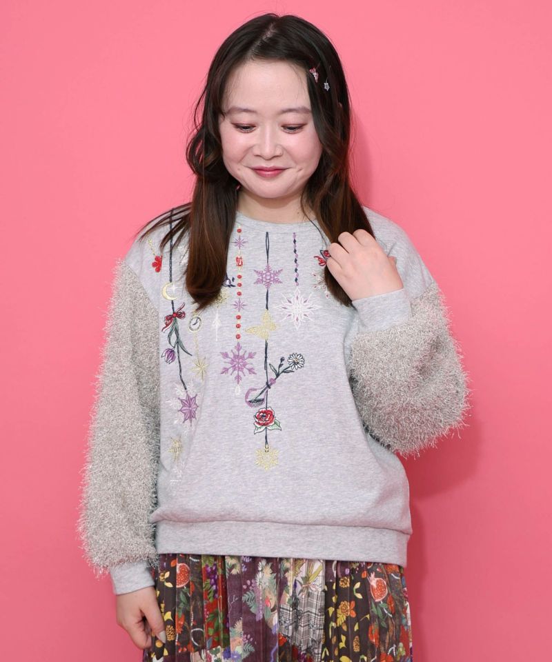 雪の結晶ガーランド刺繍裏毛×ラメフェザーニット-14