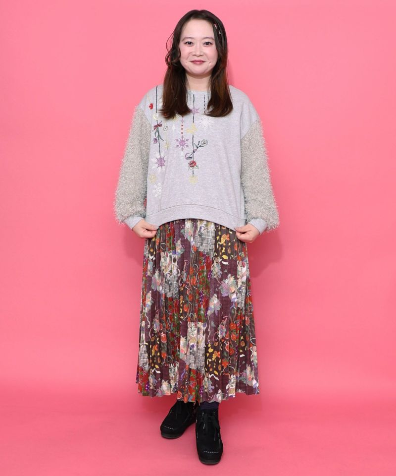 雪の結晶ガーランド刺繍裏毛×ラメフェザーニット-15